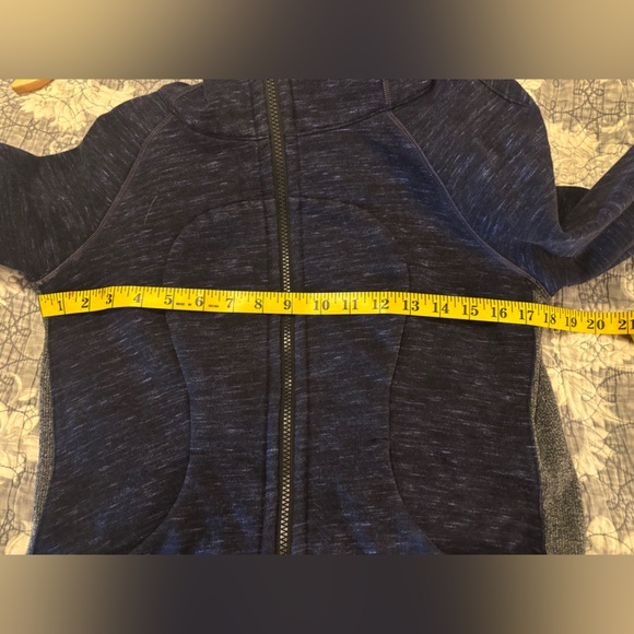 Lululemon Athletic Blue/Charcoal Thumb Hole Jacket - Picture 9 of 9